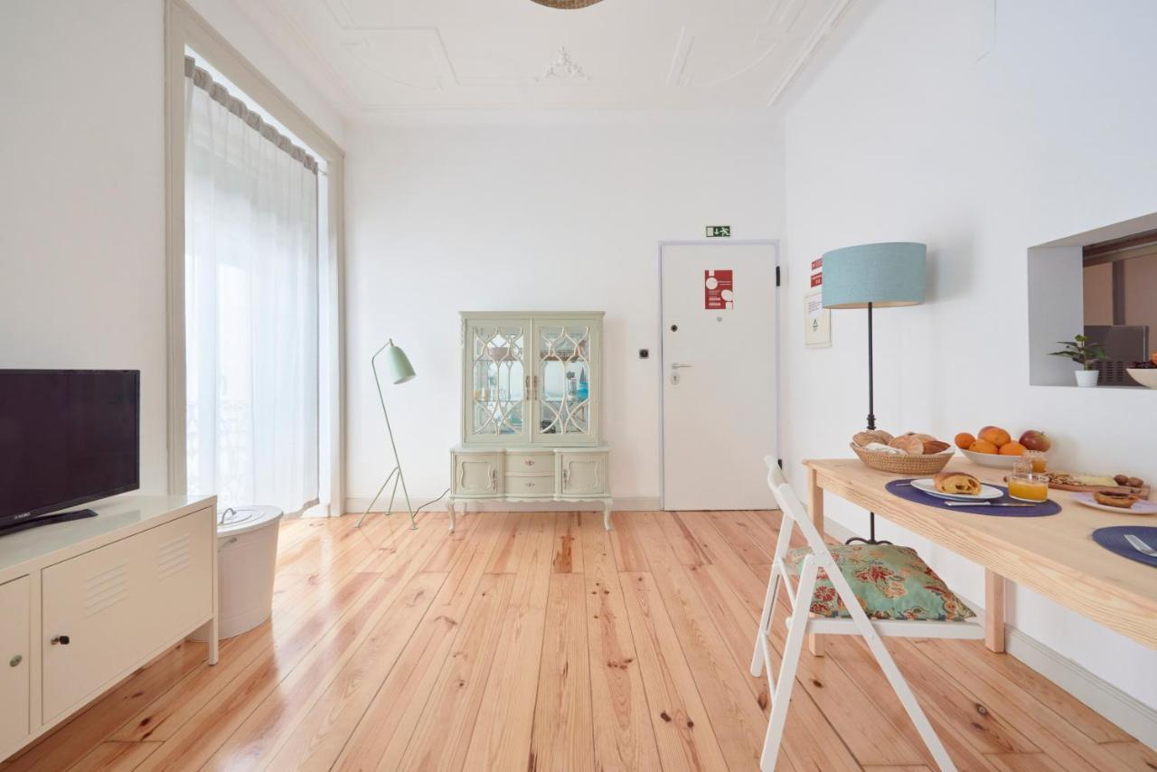 Sunny Apartment With Balcony! Lisboa Ngoại thất bức ảnh