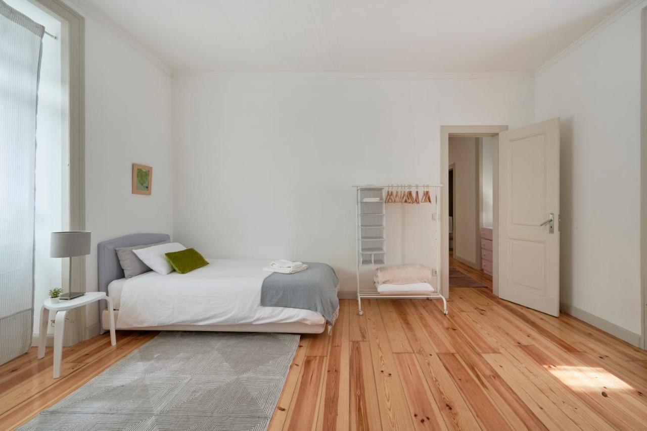 Sunny Apartment With Balcony! Lisboa Ngoại thất bức ảnh