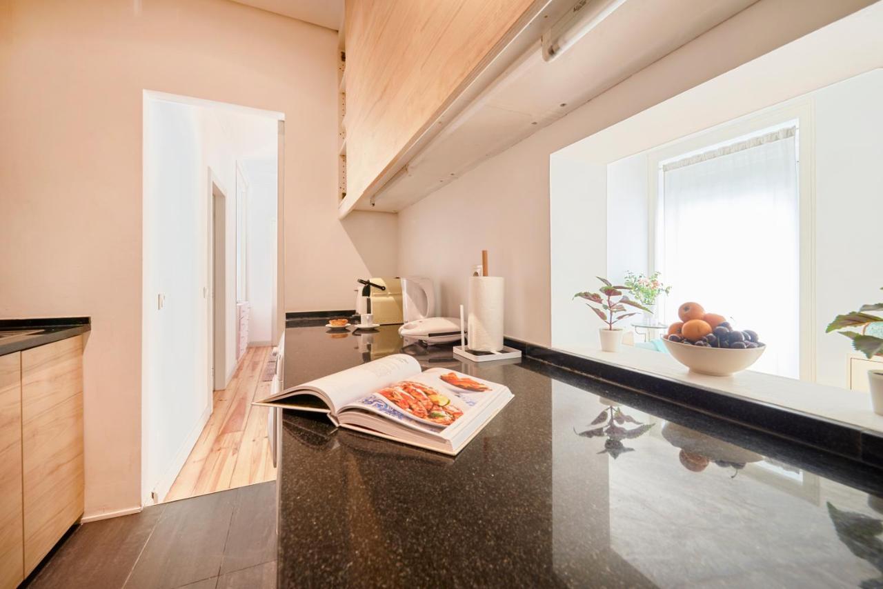 Sunny Apartment With Balcony! Lisboa Ngoại thất bức ảnh